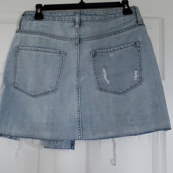 Asymmetrical High Waist Denim Skirt - Picture 4 of 5